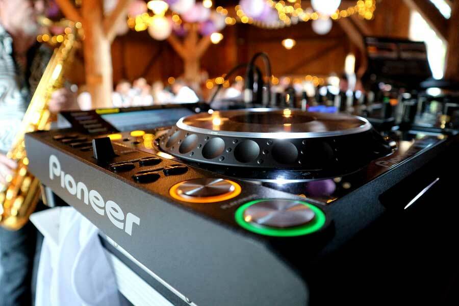 Neue DJ Kontakte