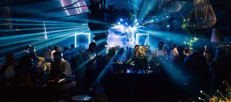 Nachtleben: DJs können wieder in den Clubs auflegen