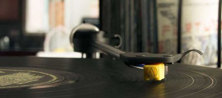 Von Beats bis Bass: Die geheimen Tricks eines erfolgreichen House DJs enthüllt!